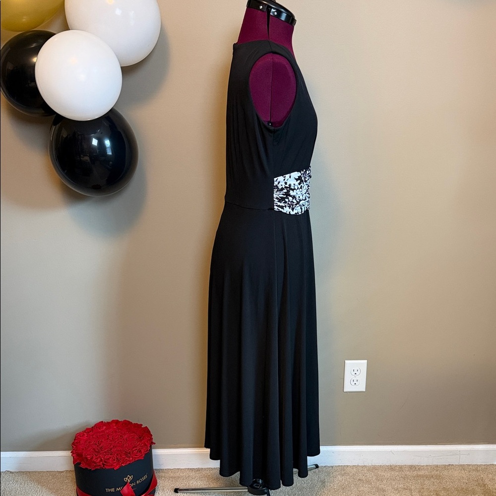 Jessica Howard Woman’s Size 6 Black Maxi Dress with Floral Waistband - Picture 2 of 5
